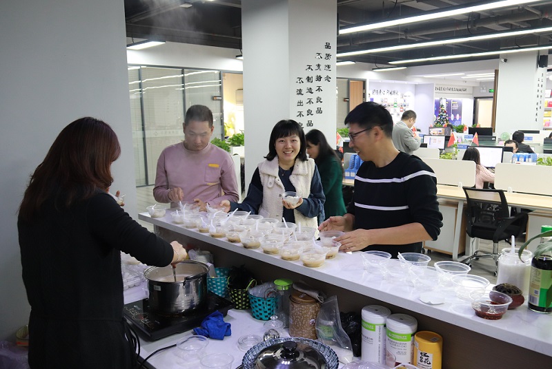 冬至湯圓餃子情，華邦瀛溫暖一家親